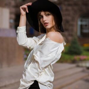 Basic Cotton T-Shirt (Fitted)